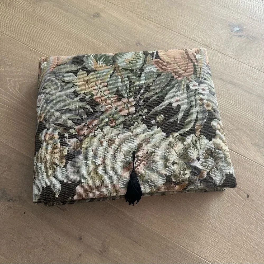 Grandma Style Floral Tapestry Print Tasseled Accent Storage Box Multicolor